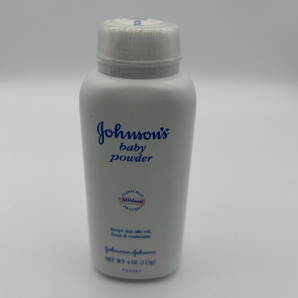 Johnsons Baby Powder Original Talc Formula 4 oz 2004 BRAND NEW